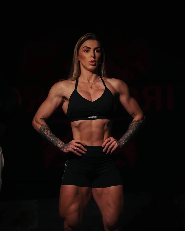 Angela Borges