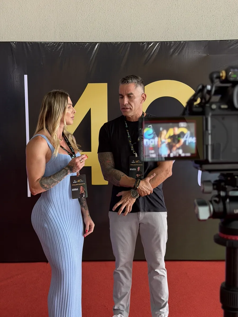 Angela Borges em evento de treinamento
